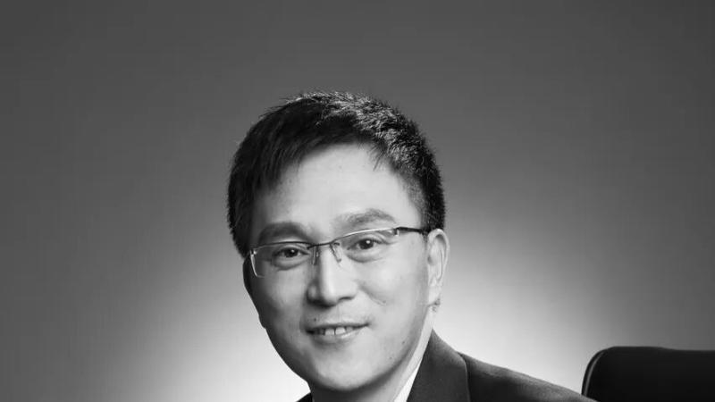 57岁公募大佬,没能等到花开